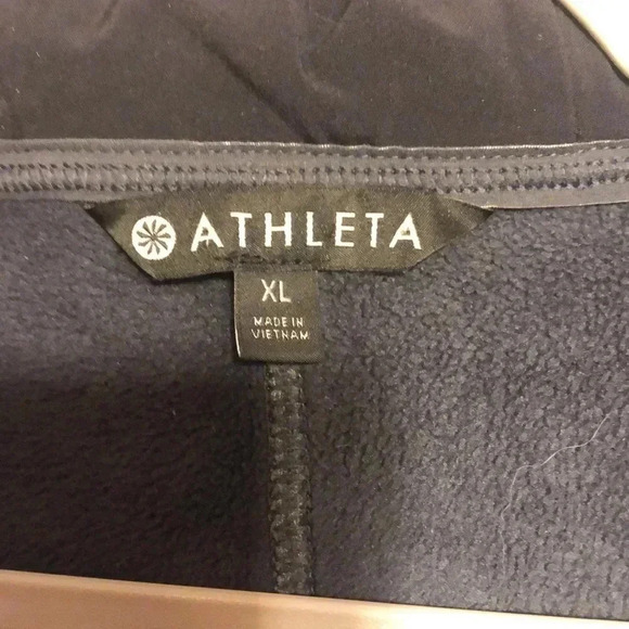 Athleta gray hoodie with pockets.  Size X-LARGE - Picture 7 of 9